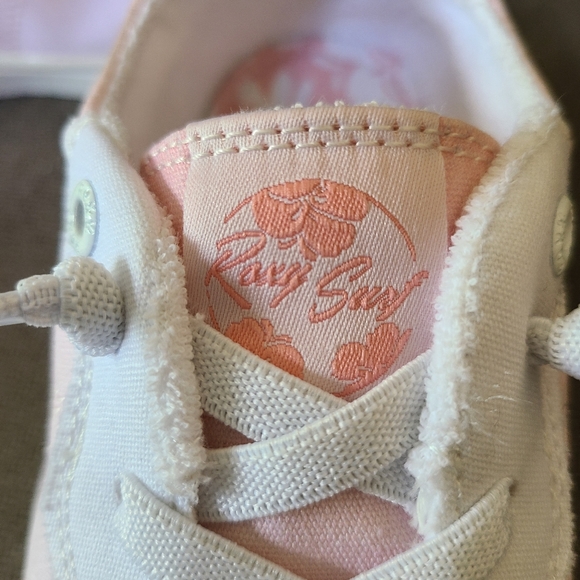 NWT Roxy Cannon slip on shoes - Picture 4 of 4